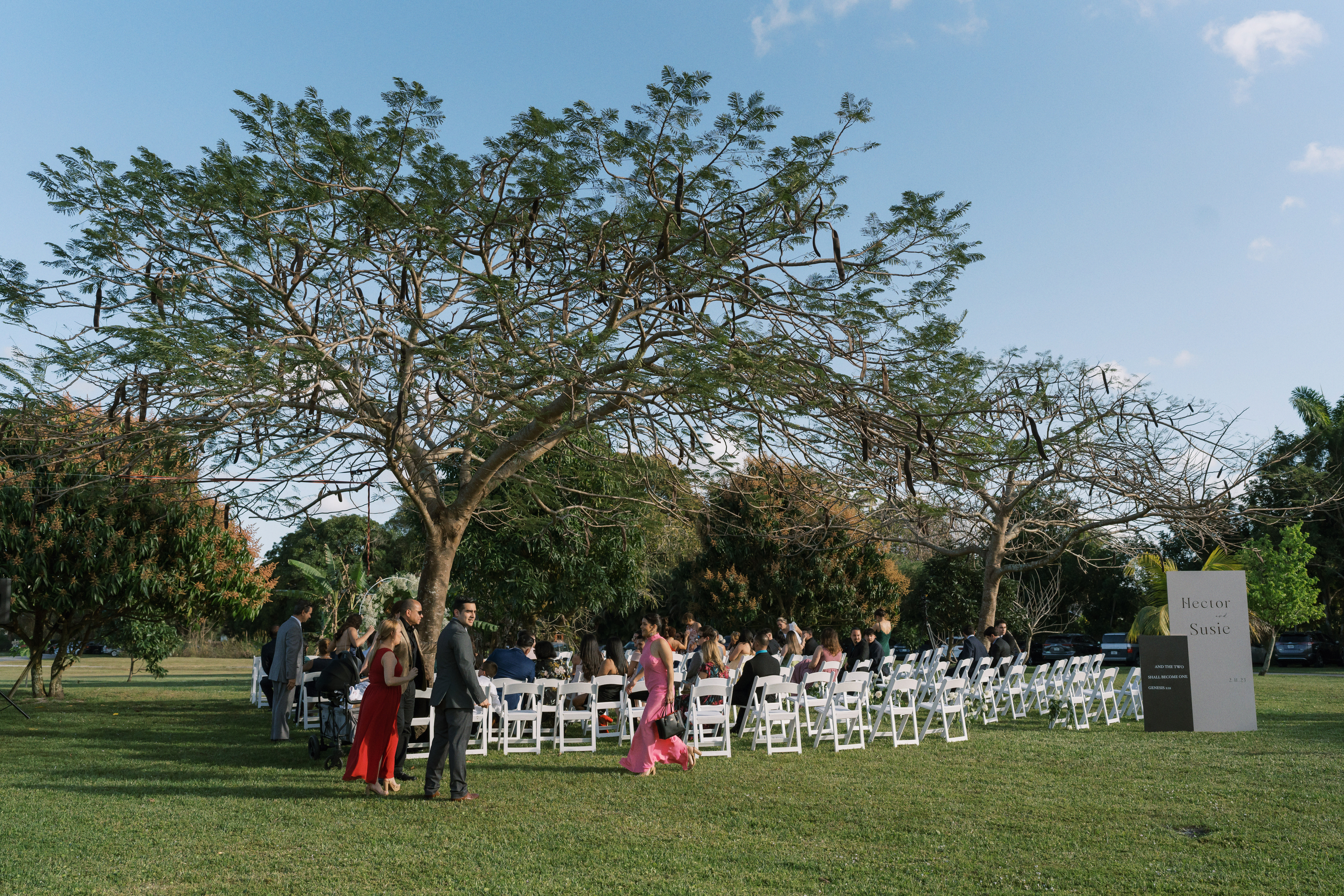 sunny outdoor wedding ceremony in miami florida